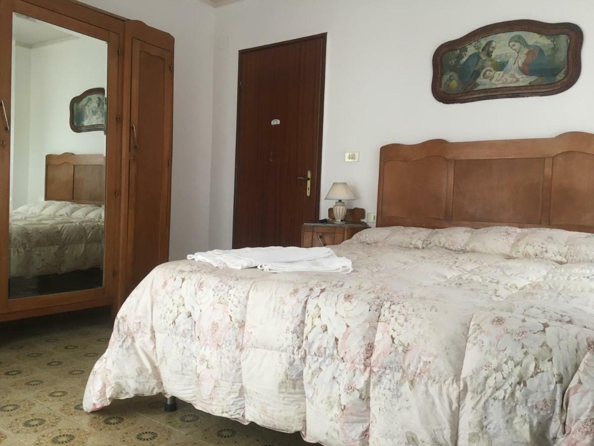 Casa Salvaggio Hotel Grotte  Ngoại thất bức ảnh